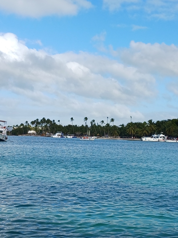 Excursión a Isla Catalina con Snorkel